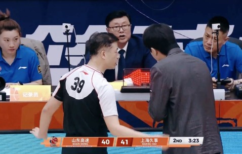 yl23455永利-毫无斗志！惨遭3杀，残阵上海全场压制，邱彪：如此表现赢辽宁？